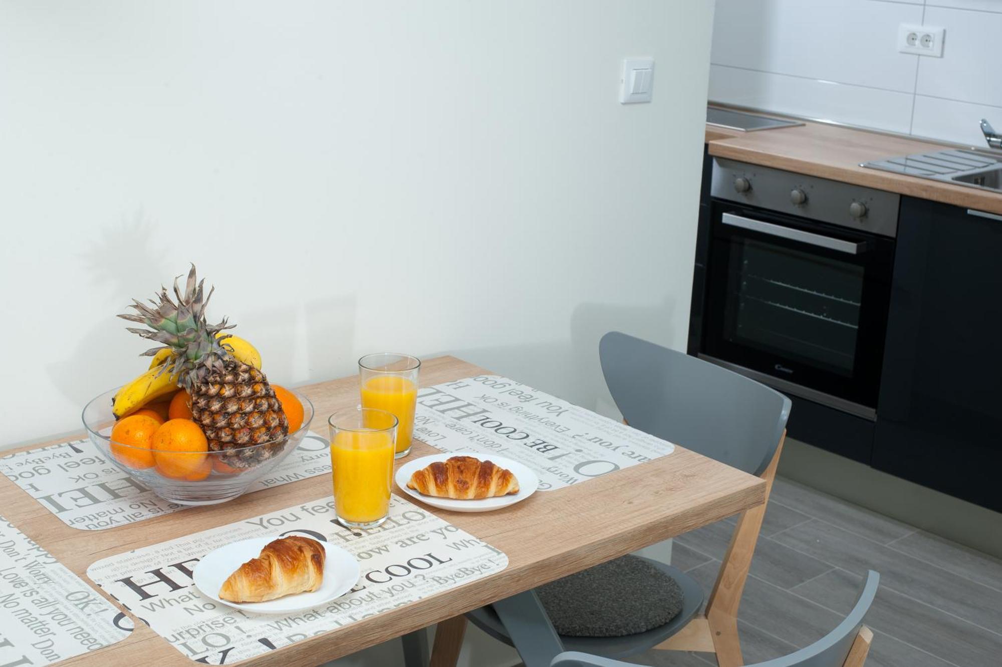 פודסטראנה Seaside Luxury Suites חדר תמונה
