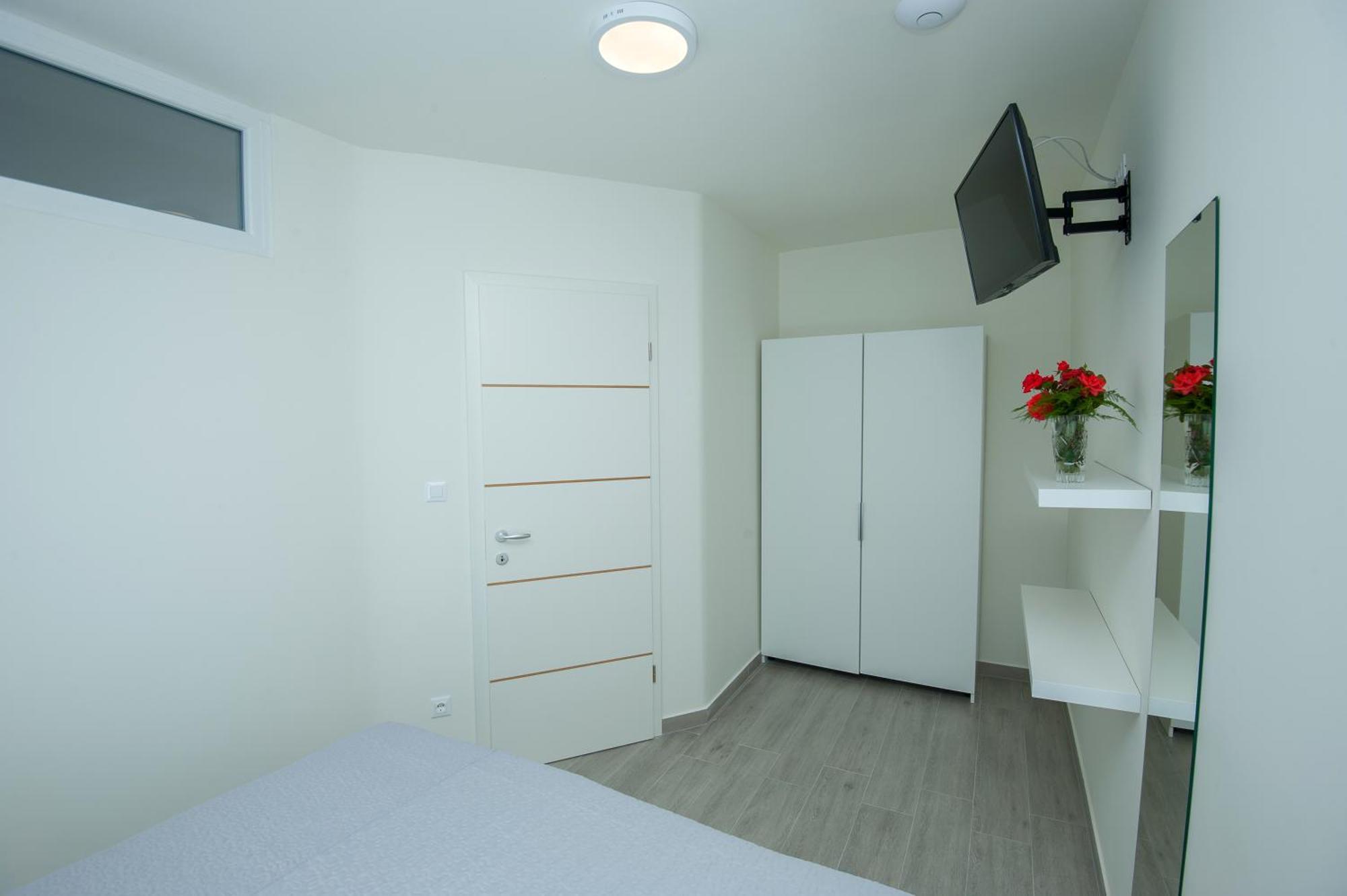 פודסטראנה Seaside Luxury Suites חדר תמונה