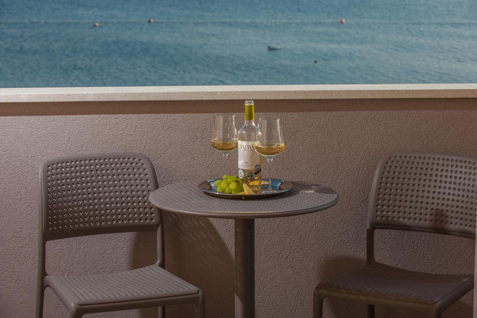 פודסטראנה Seaside Luxury Suites חדר תמונה