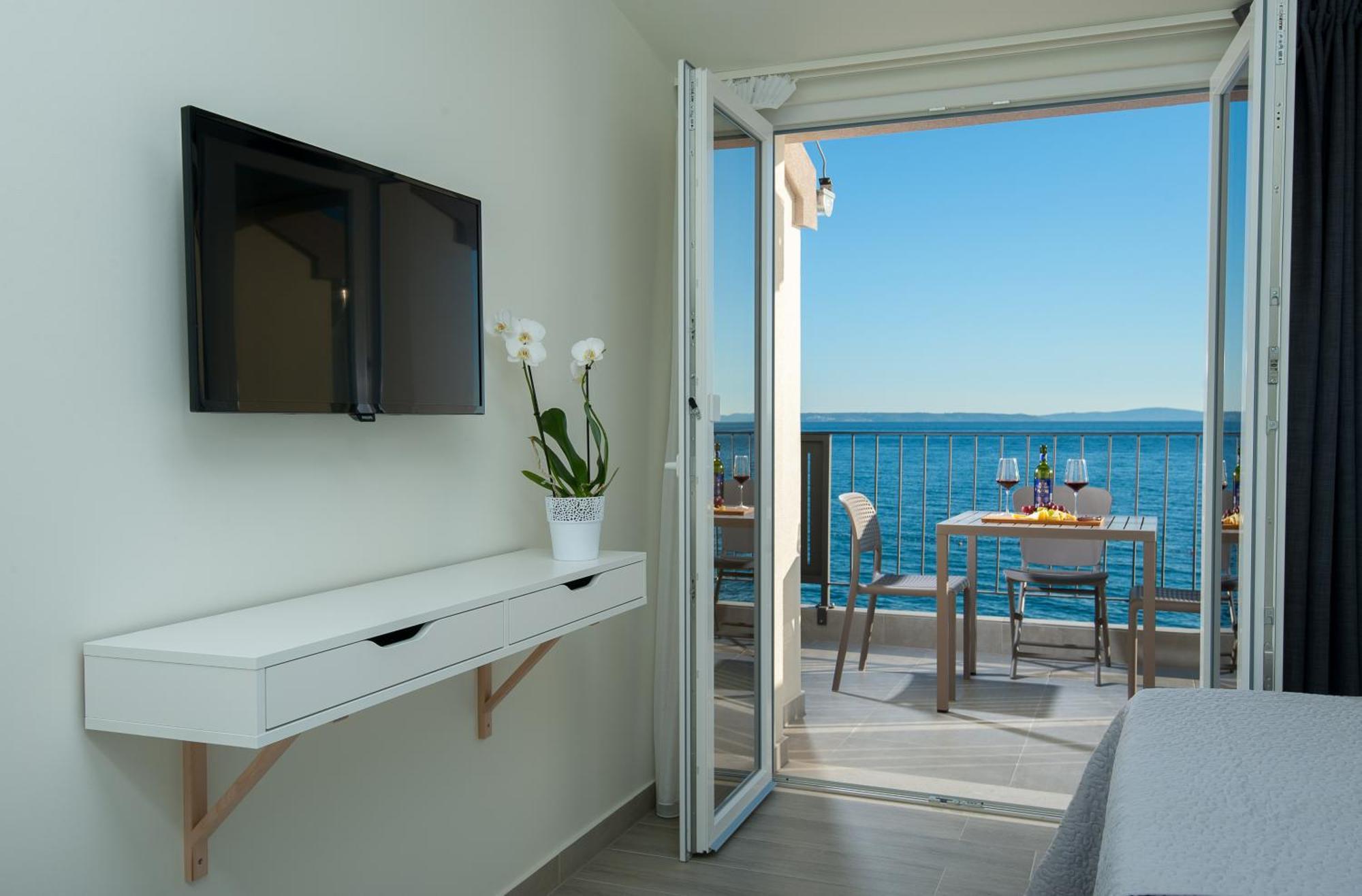 פודסטראנה Seaside Luxury Suites חדר תמונה