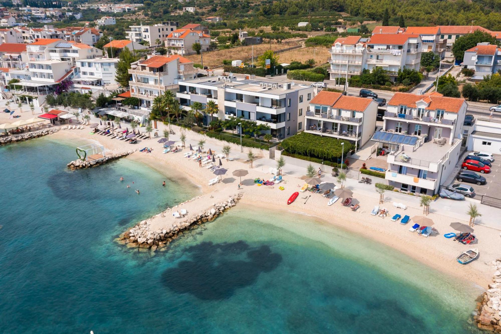 פודסטראנה Seaside Luxury Suites מראה חיצוני תמונה