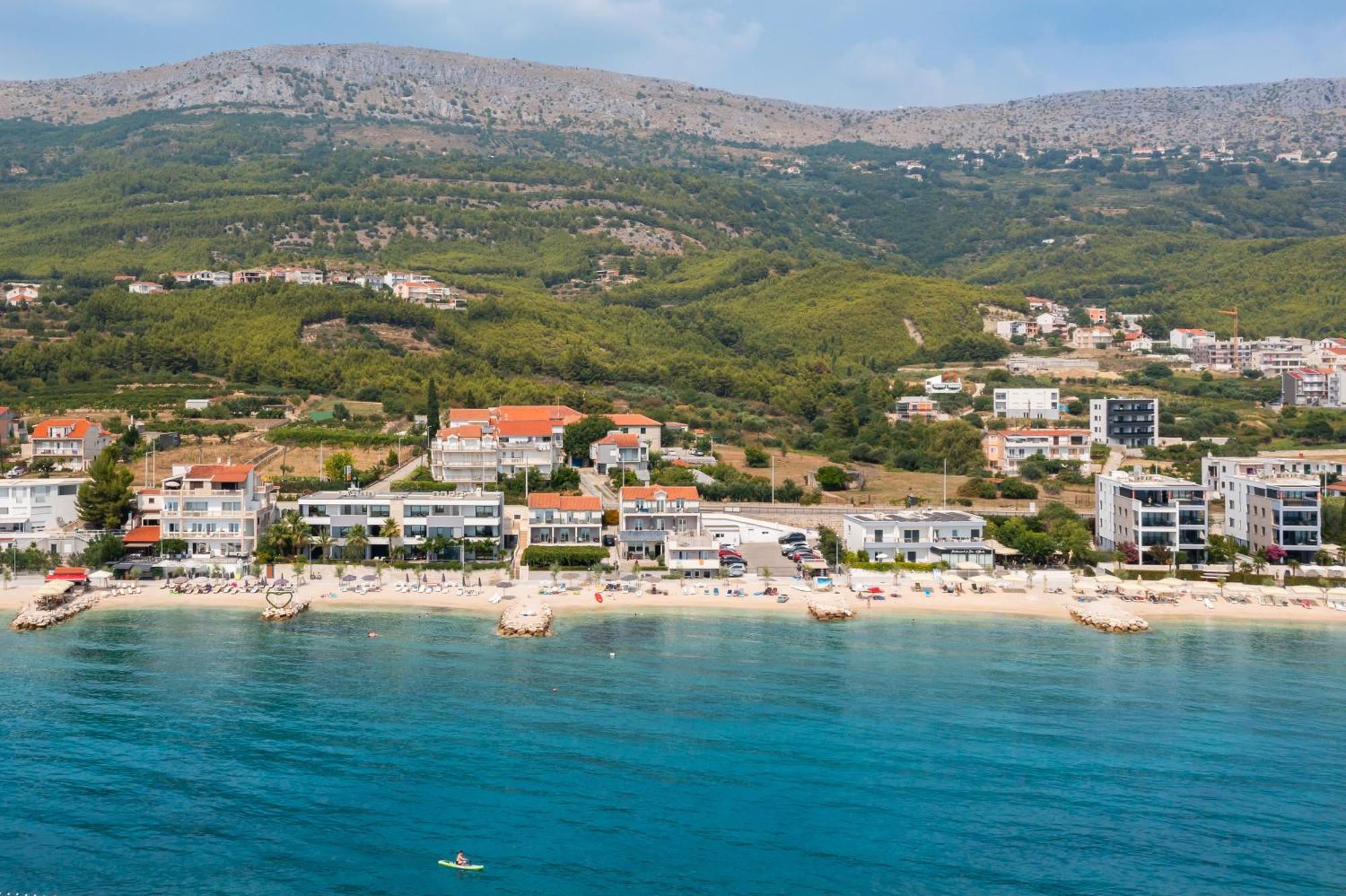 פודסטראנה Seaside Luxury Suites מראה חיצוני תמונה
