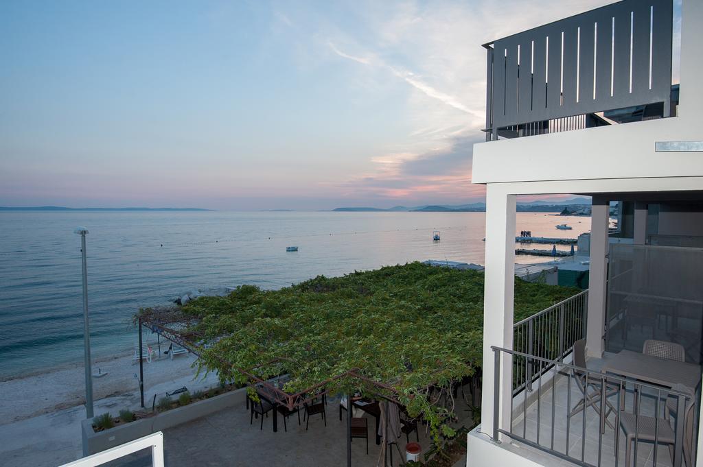 פודסטראנה Seaside Luxury Suites מראה חיצוני תמונה