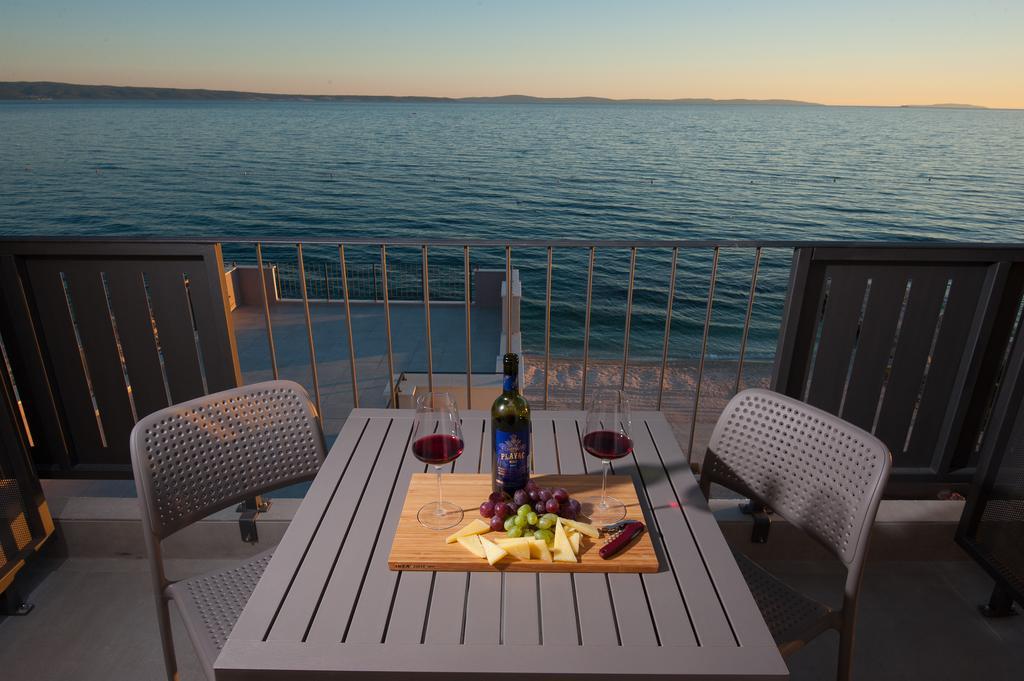 פודסטראנה Seaside Luxury Suites מראה חיצוני תמונה