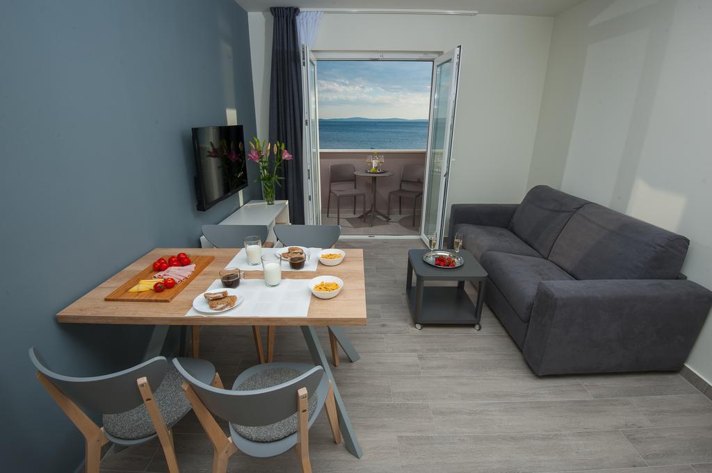 פודסטראנה Seaside Luxury Suites מראה חיצוני תמונה
