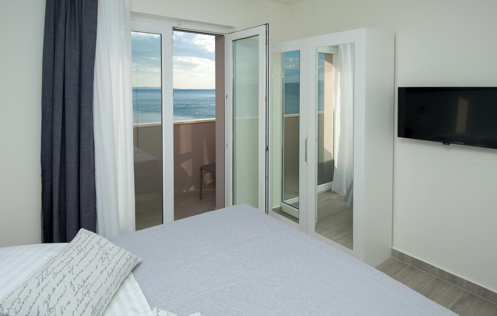 פודסטראנה Seaside Luxury Suites מראה חיצוני תמונה