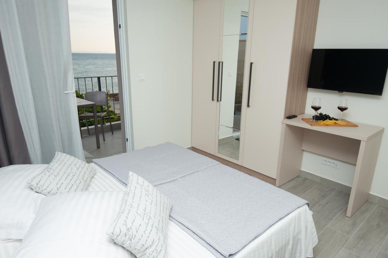 פודסטראנה Seaside Luxury Suites חדר תמונה